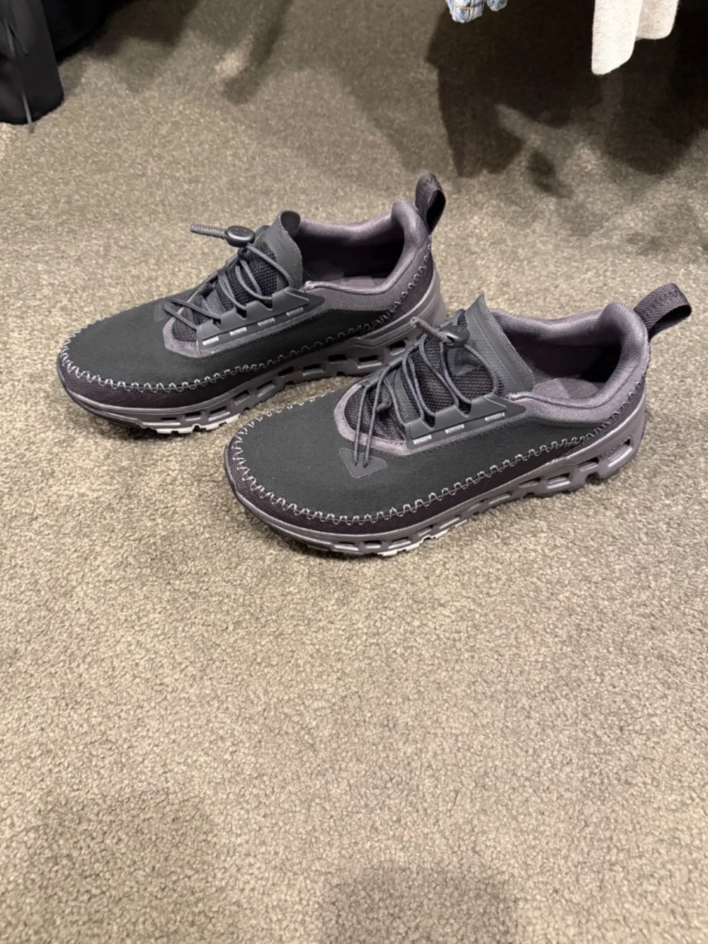 On Hiking Sneakers - Picture 4 of 6